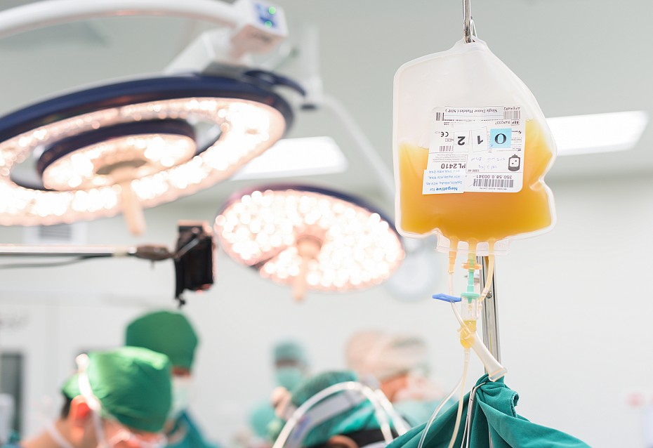 Plasmabeutel im Einsatz.