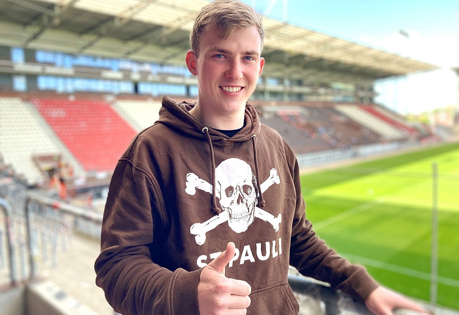 Blutspender im Fußball Stadion in Hamburg