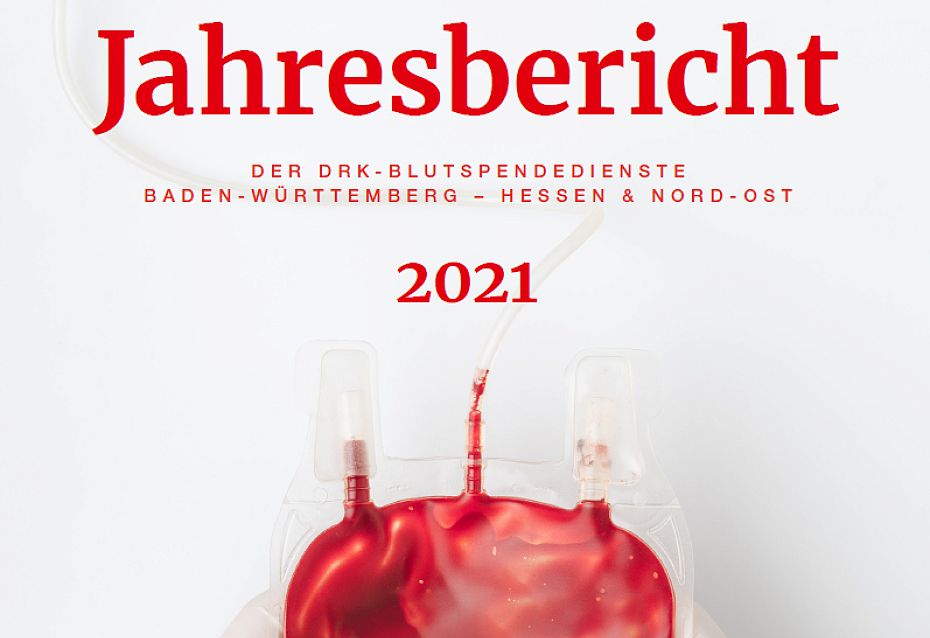 Cover zum Jahresbericht 2021 - rote Blutkonserve vor weißem Hintergrund