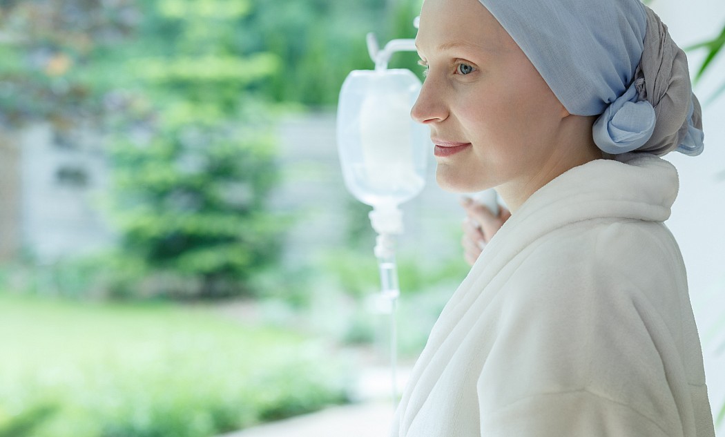 Krebspatientin ist während Chemotherapie auf Bluttransfusionen angewiesen.