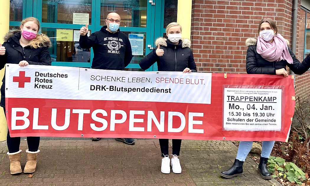 Abiturienten organisieren Blutspende an der Richard-Hallmann-Schule Trappenkamp