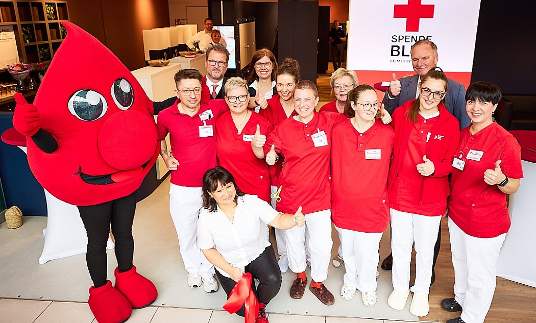 Team des DRK-Blutspendezentrums in Chemnitz bei der ERöffnung