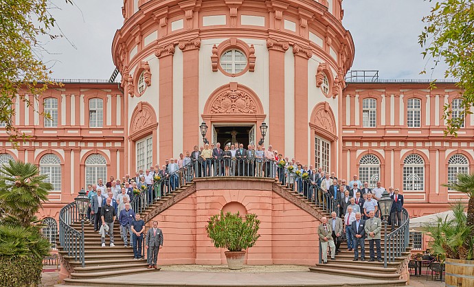Im Schloss Biebrich wurden besonders engagierte Spenderinnen und Spender geehrt