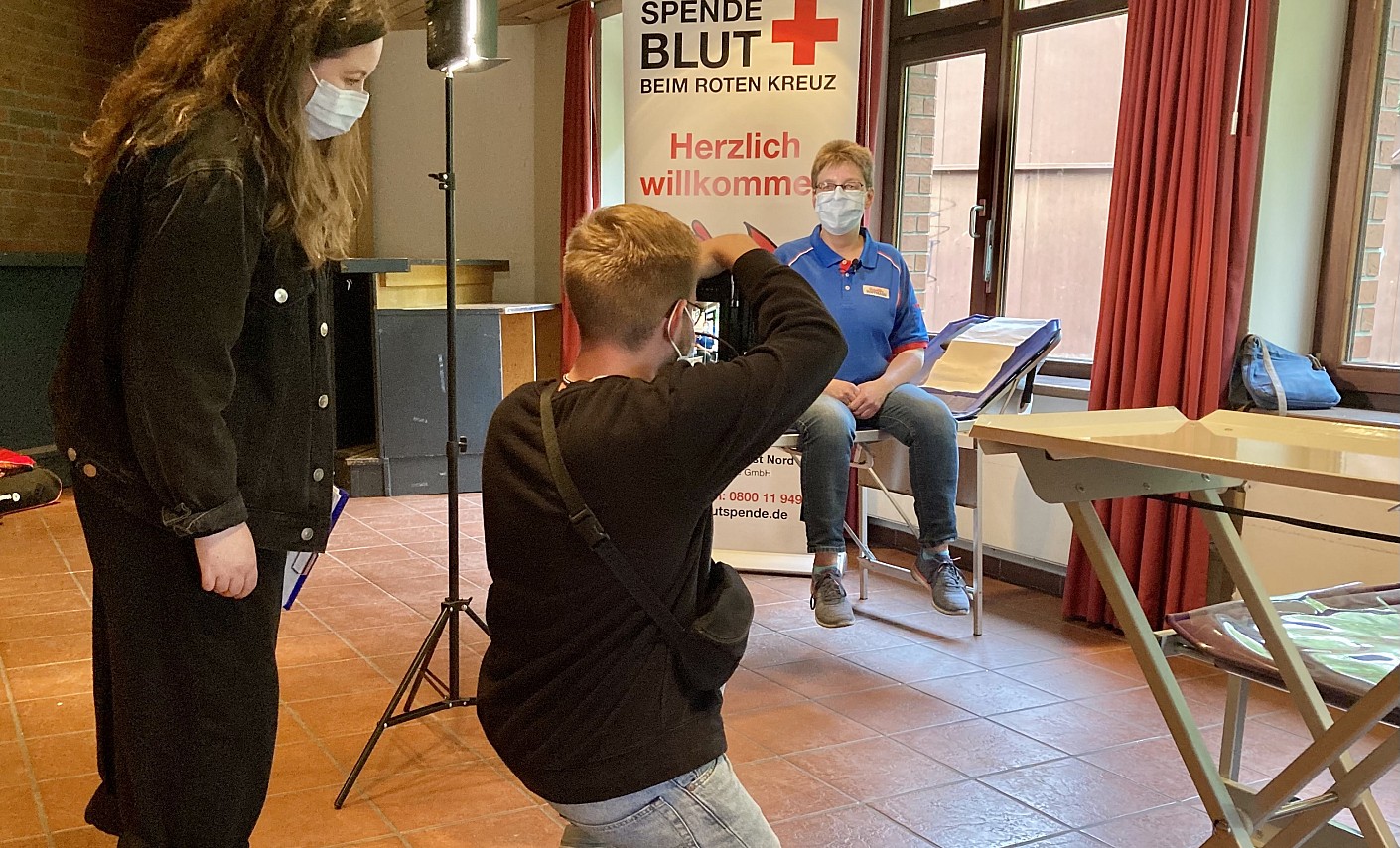 Videodreh bei Manuela Neumanns Blutspende in Henstedt-Ulzburg