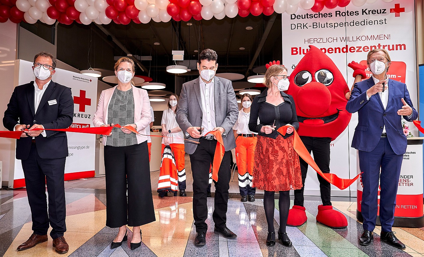 Die Eröffnung im ALEXA Blutspendezentrum Berlin