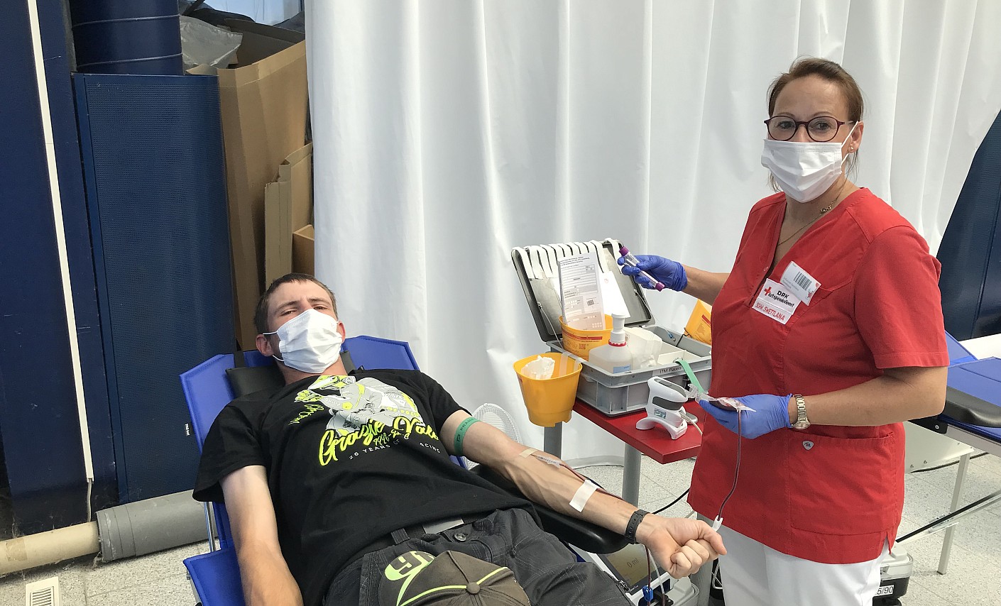 Felix Karge spendet Blut im Elster Park Plauen