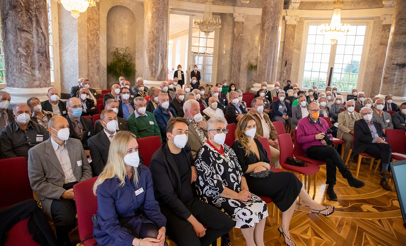 Gäste in Schloss Biebrich