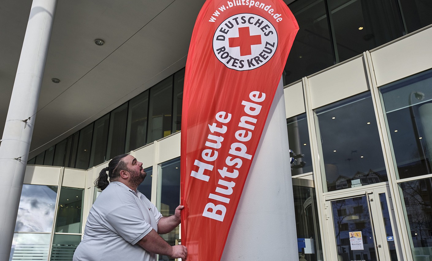Heute Blutspende Fahne DRK Blutspende Fahne
