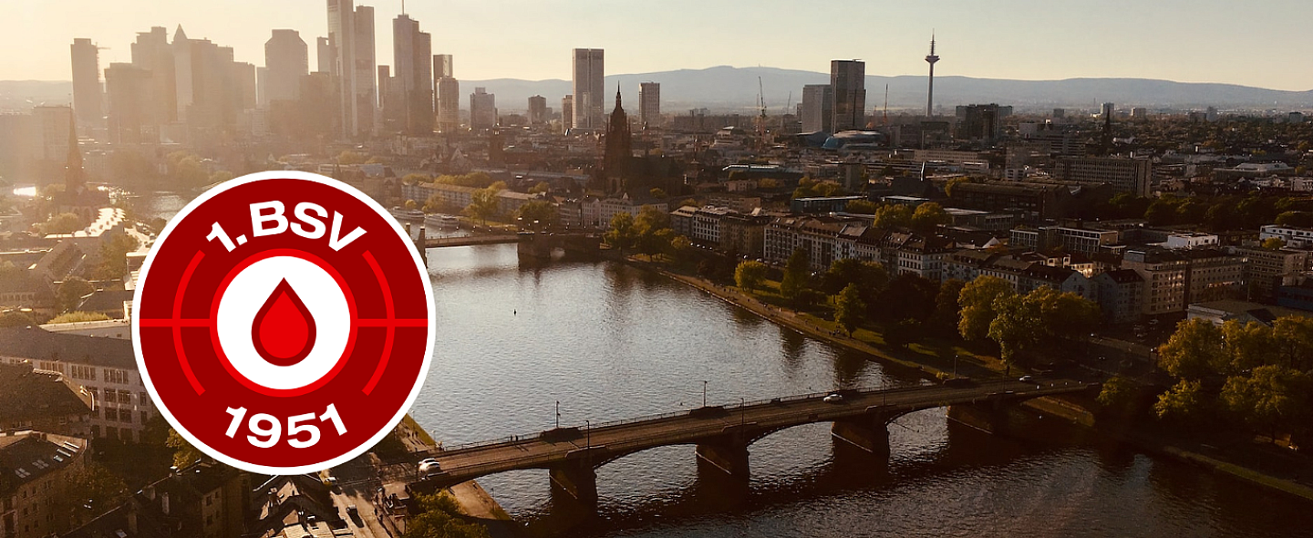 Frankfurt Skyline und der 1. BSV