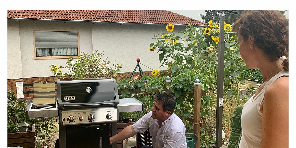 Erster Gewinner-Grill hat neues Zuhause in Sulzbach gefunden.