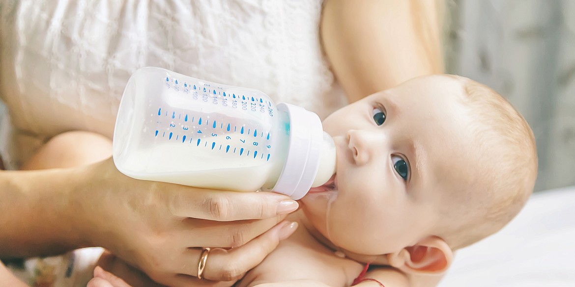 baby-milch-frauenmilchbank-trinken
