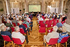 Spenderehrung im Saal von Schloss Biebrich