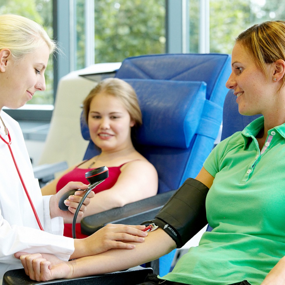 Bei jeder Blutspende wird auch der Blutdruck gemessen