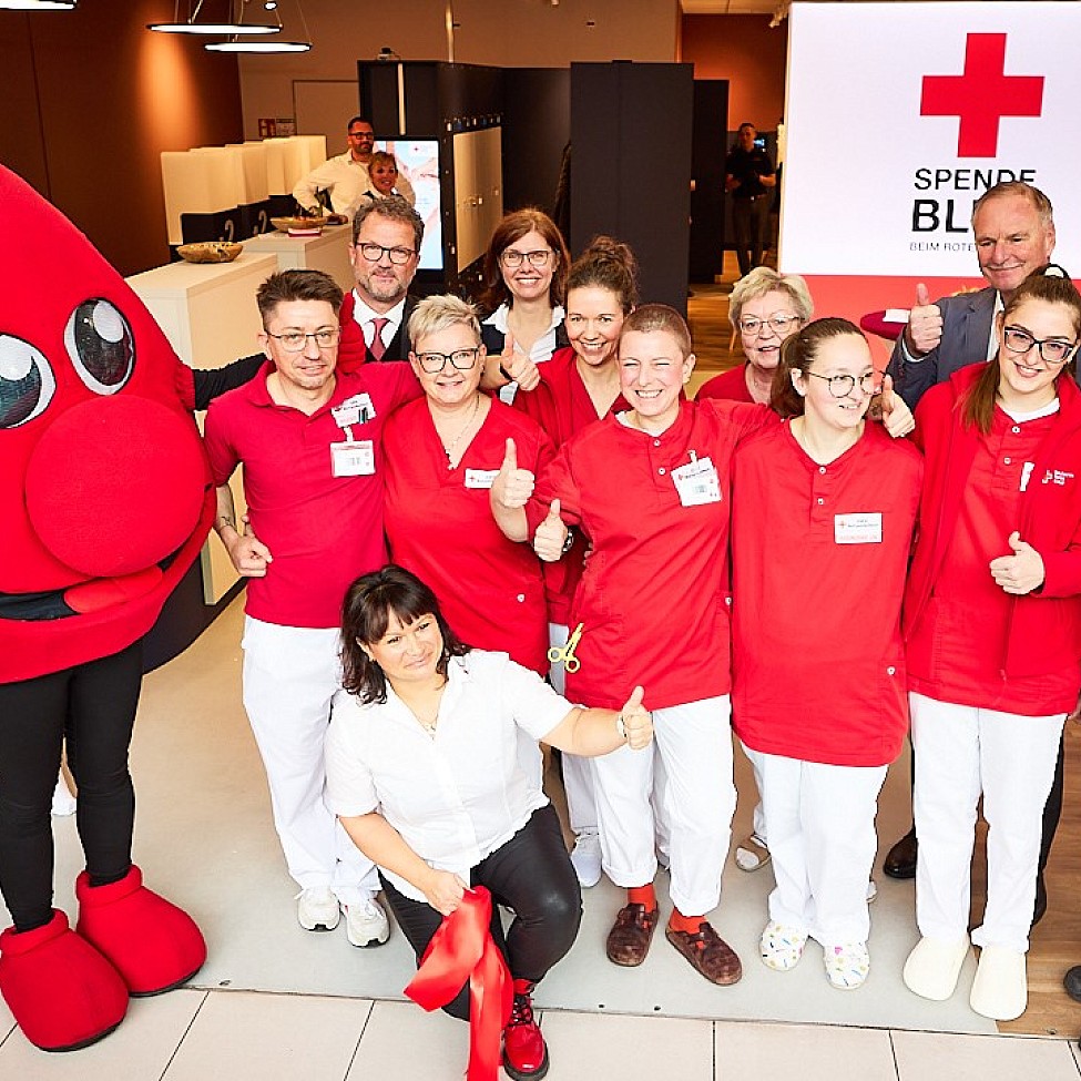 Team des DRK-Blutspendezentrums in Chemnitz bei der ERöffnung