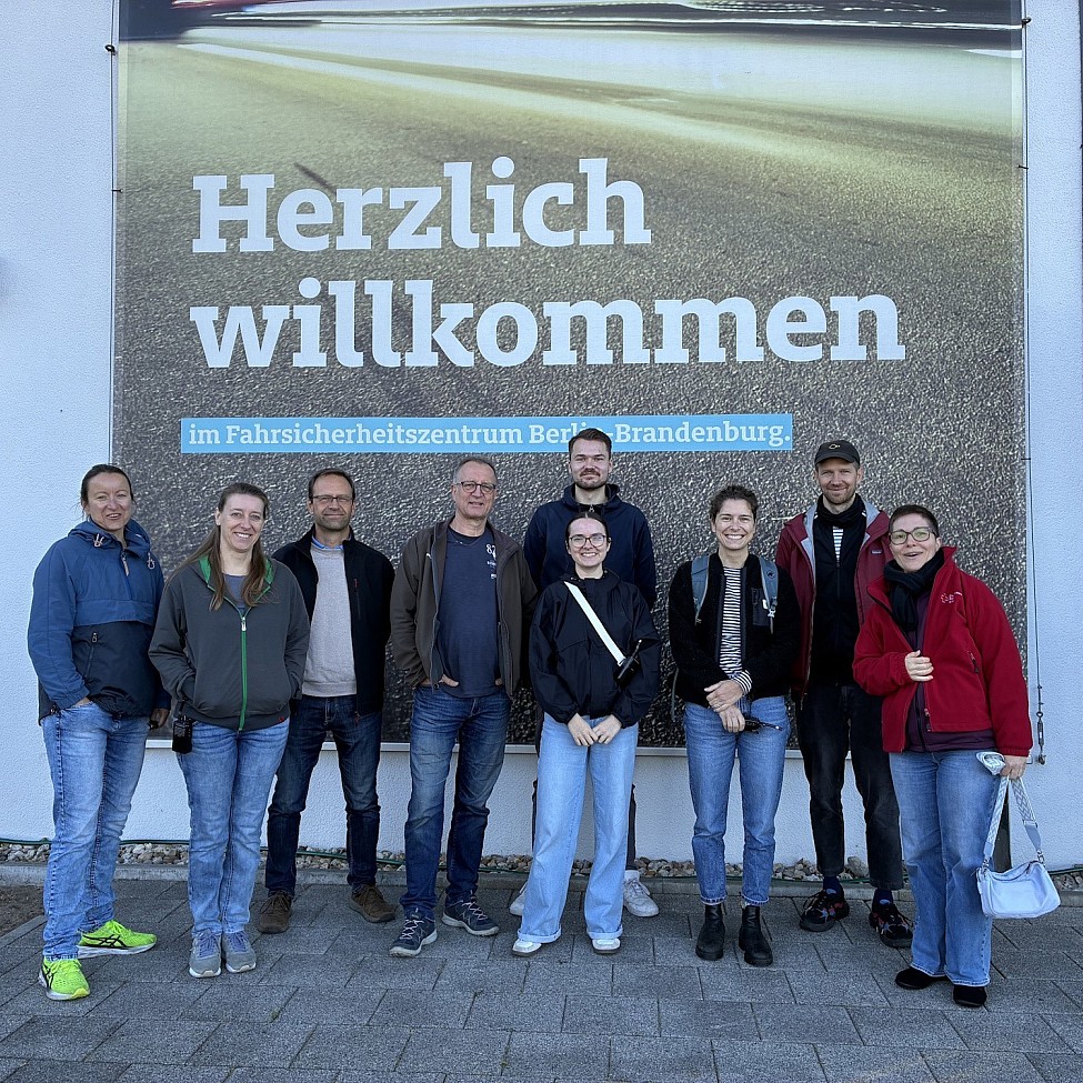 gruppenfoto-linthe-fahrsicherheitstraining