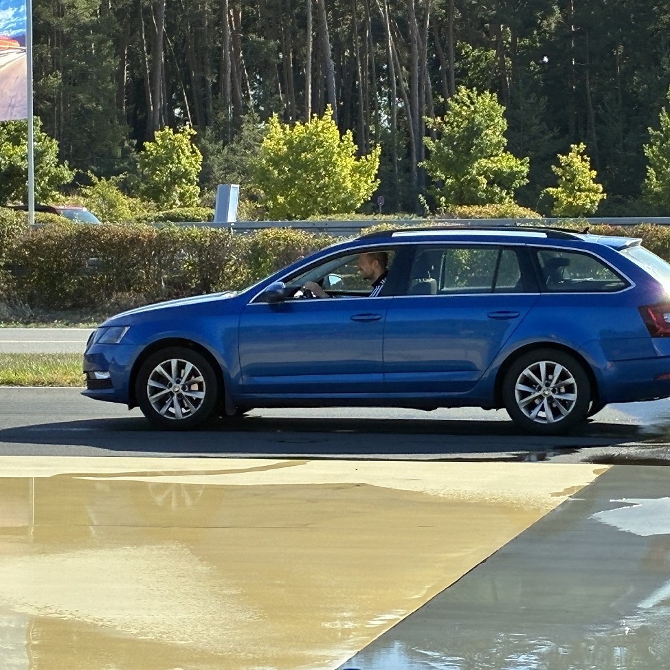 fahrsicherheitstraining-linthe-auto-fahrzeug