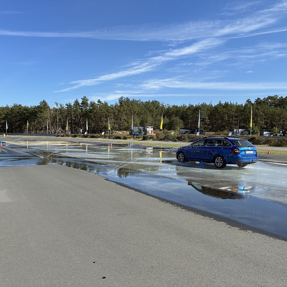 fahrsicherheitstraining-linthe-fahrzeug-auto